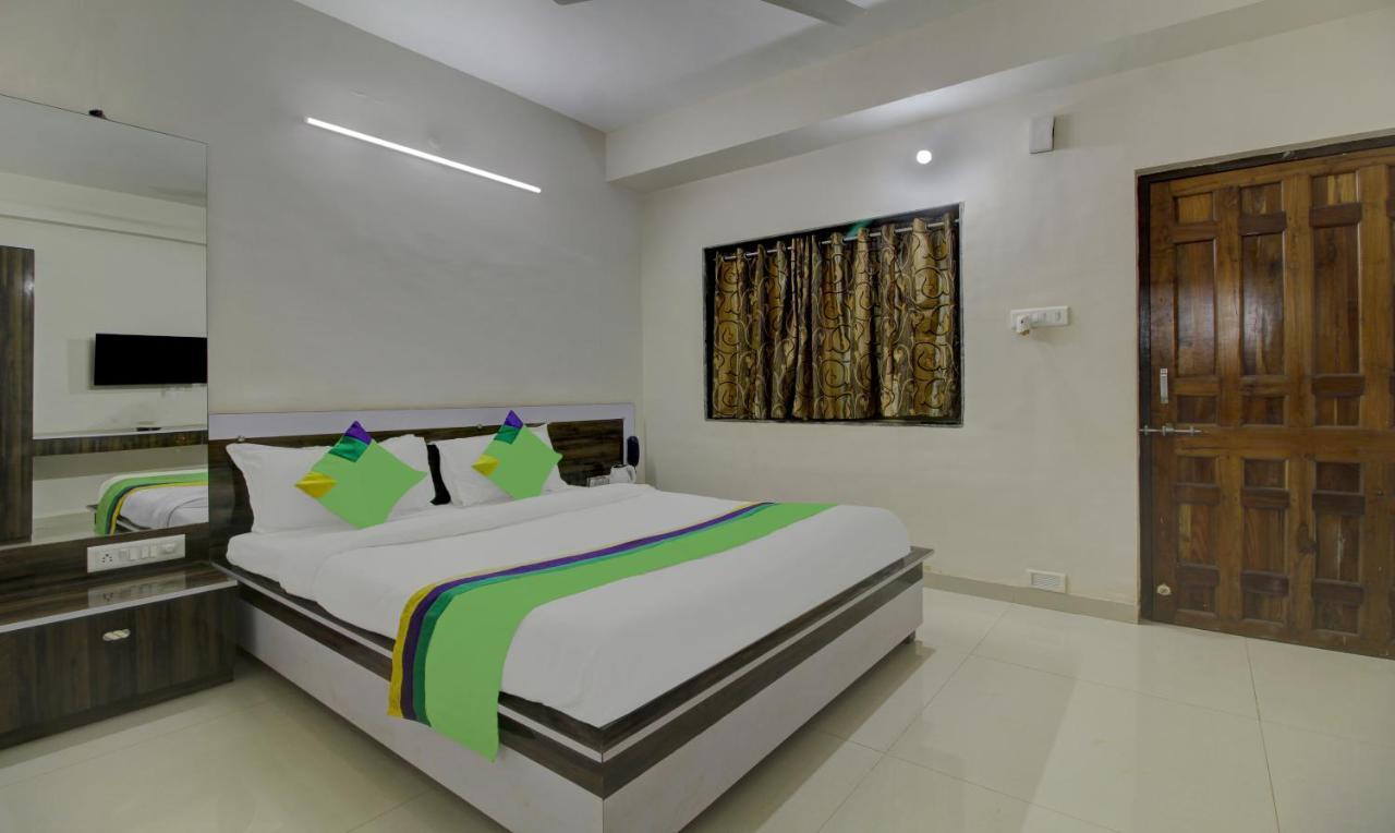 Treebo Jeevan Village 潘奇加尼 外观 照片